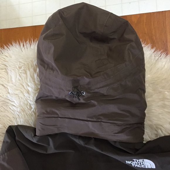 North Face Summit Series Hyvent Alpha Jacket - Picture 8 of 16